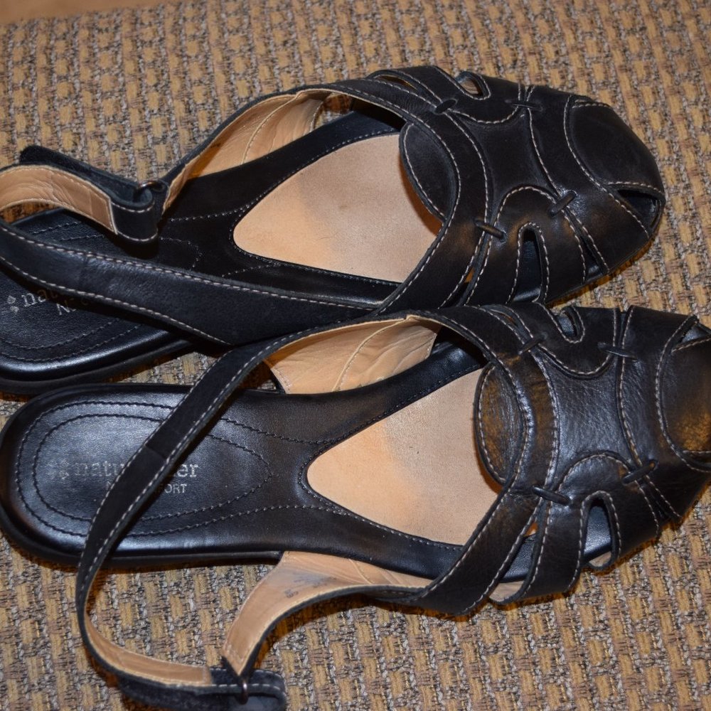 Naturalizer Sandals - Picture 4 of 4